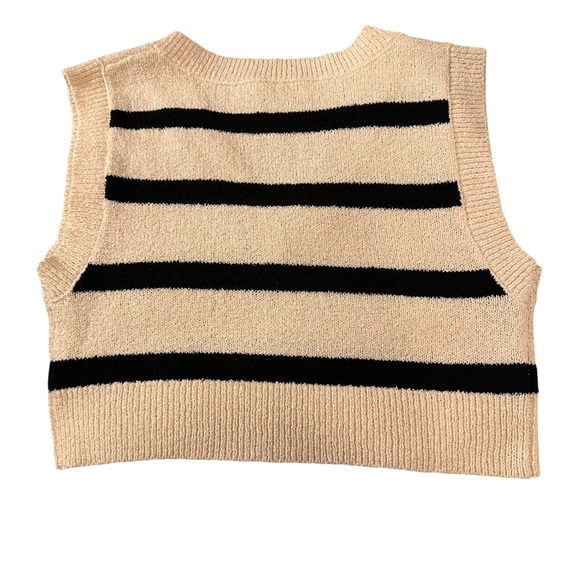 Et Clet Cream Black Striped V Neck Sleeveless Cropped Soft Sweater Vest Medium - Picture 2 of 7
